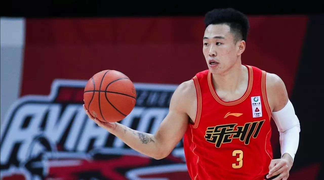 转折点成都蓉城篮板制胜，CBA常规赛关键时刻攻防权衡，媒体盛赞，医务组通报恢复-开云在线